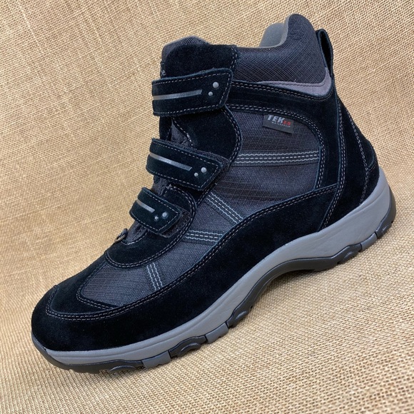 L.L. Bean Other - 💰SOLD💰These (SOLD) PLEASE!! IGNORE MY OFFER